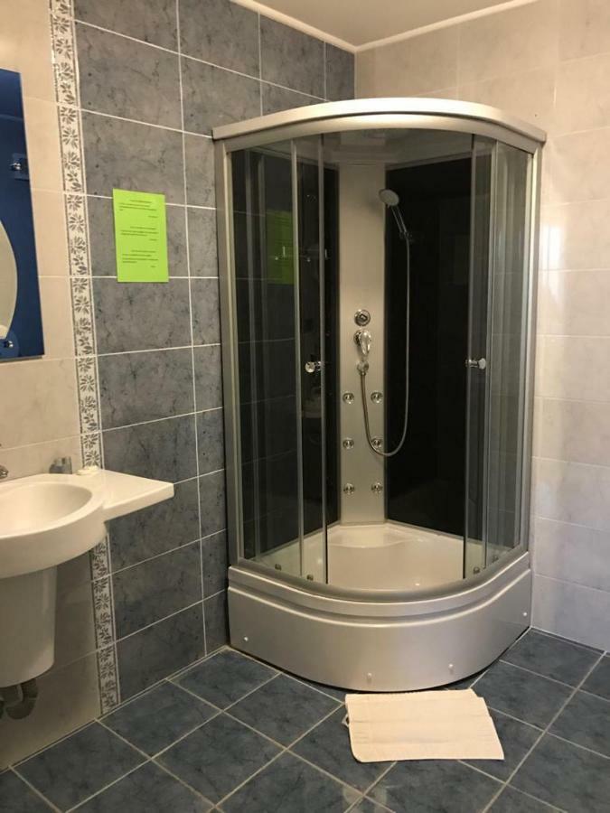 Pension Hanul Andritei Craiova Esterno foto