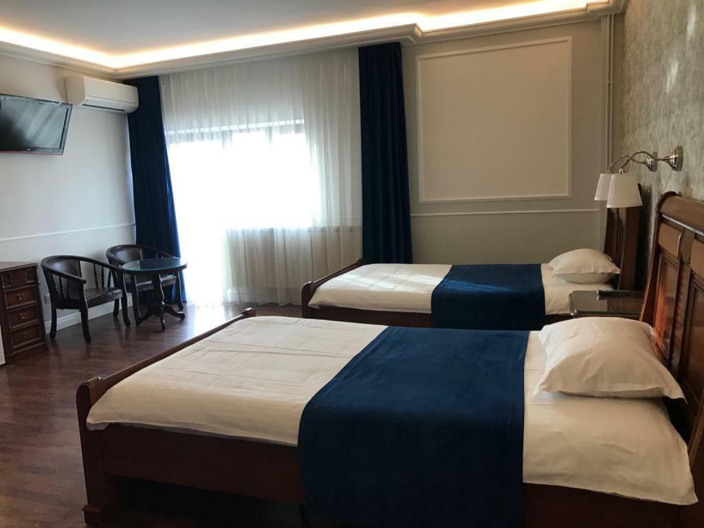 Pension Hanul Andritei Craiova Esterno foto